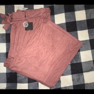 NWT BOBEAU woman’s wide leg pants.  Size 3X.